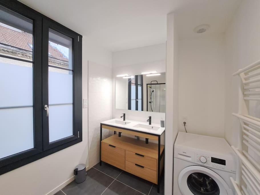 Апартаменты Antibes, Duplex Lumineux Реймс Экстерьер фото