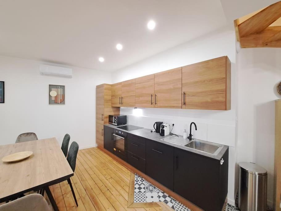Апартаменты Antibes, Duplex Lumineux Реймс Экстерьер фото